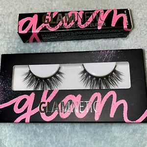 SOLD-BRAND NEW Glamnetic - Babygirl Lashes + Liner